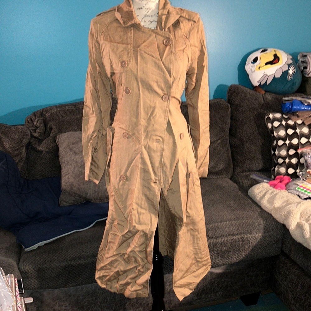 NWT Who Wore What Trench Coat, Small